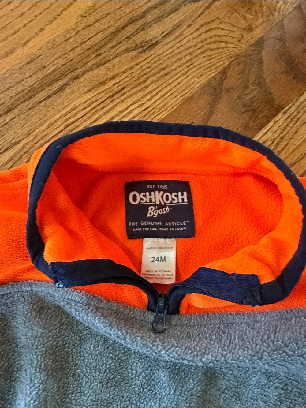 OshKosh Bgosh half good zip